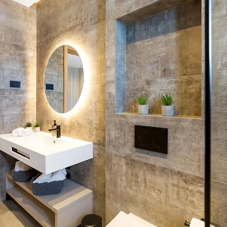 Fly - S5 - Mpolo 게스트하우스